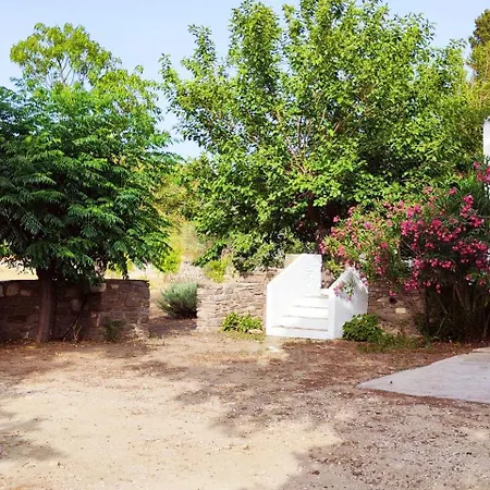 Petros Country House *